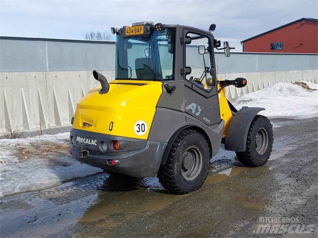 Mecalac Ax 850 Iekrāvēji uz riteņiem
