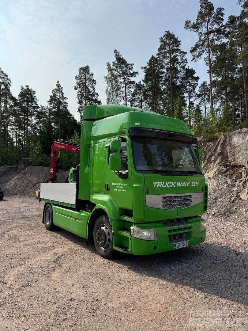 Renault Premium Smagās mašīnas ar celtni