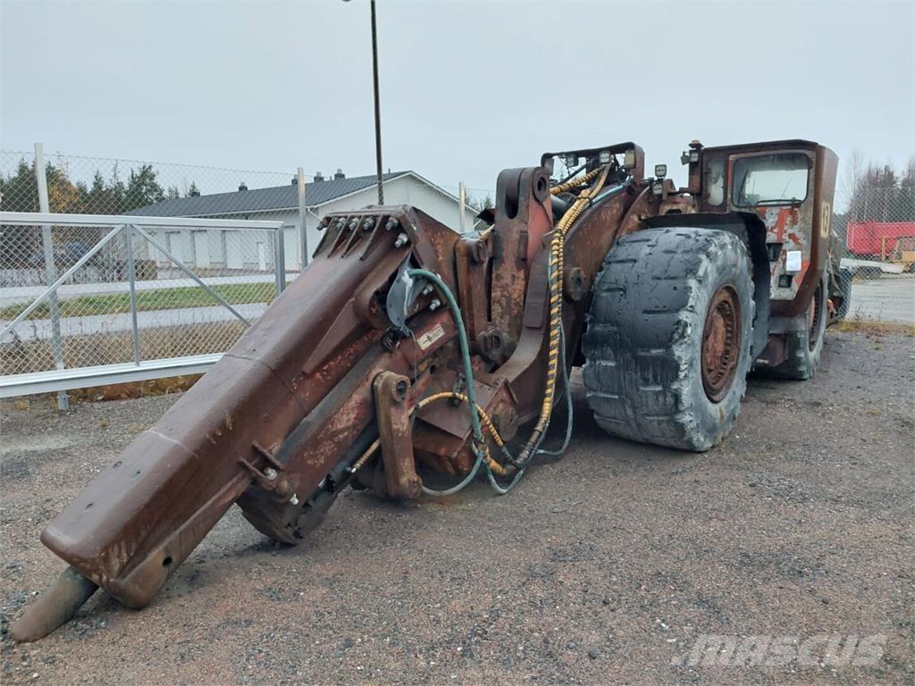 Sandvik TORO 0011 Iekrāvēji uz riteņiem