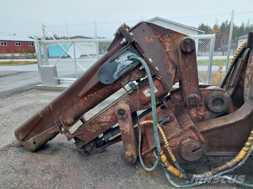 Sandvik TORO 0011 Iekrāvēji uz riteņiem