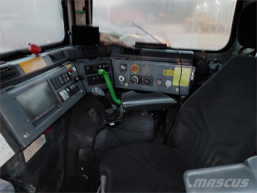 Sandvik TORO 517 Iekrāvēji uz riteņiem