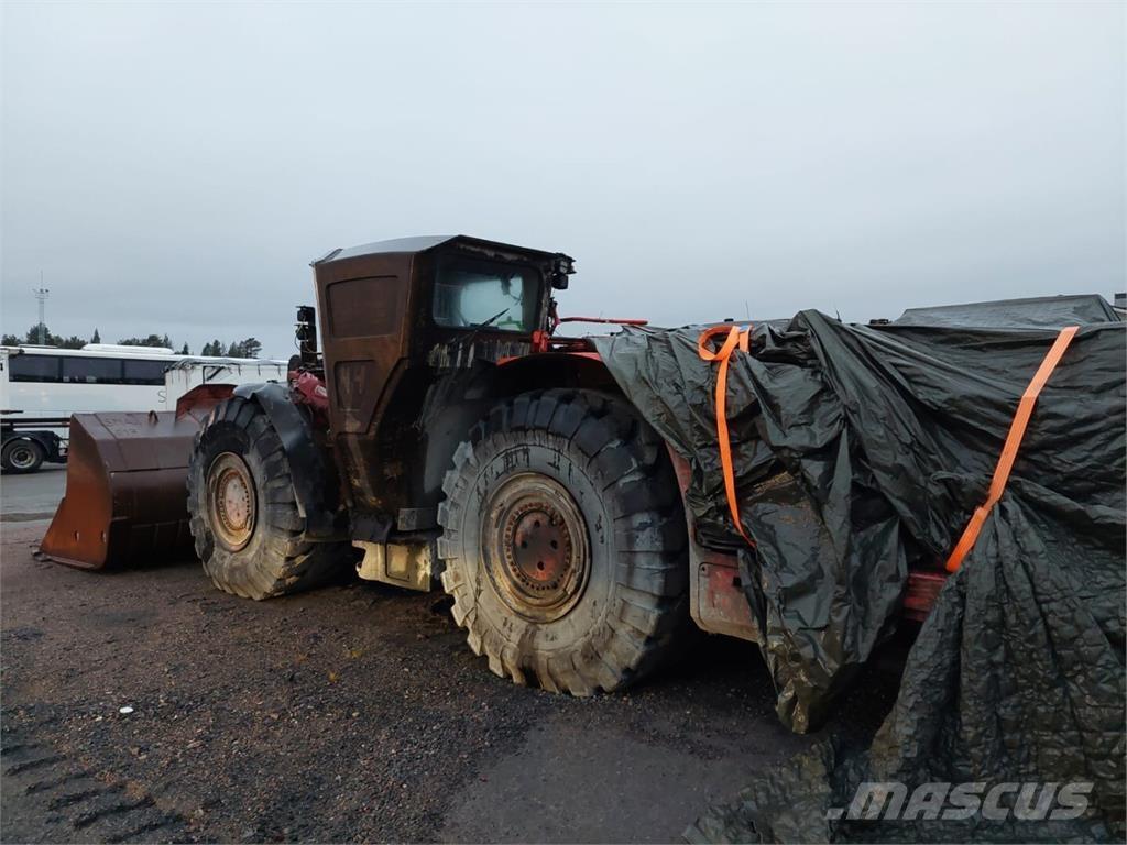 Sandvik TORO 517 Iekrāvēji uz riteņiem
