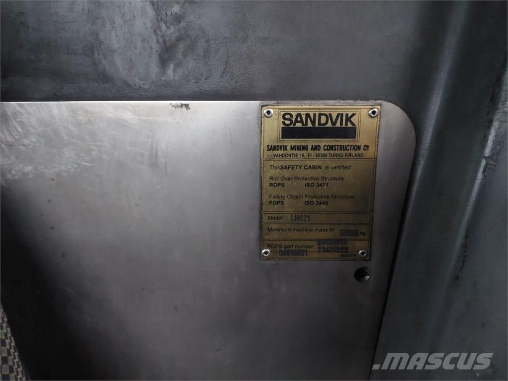 Sandvik TORO 621 Iekrāvēji uz riteņiem