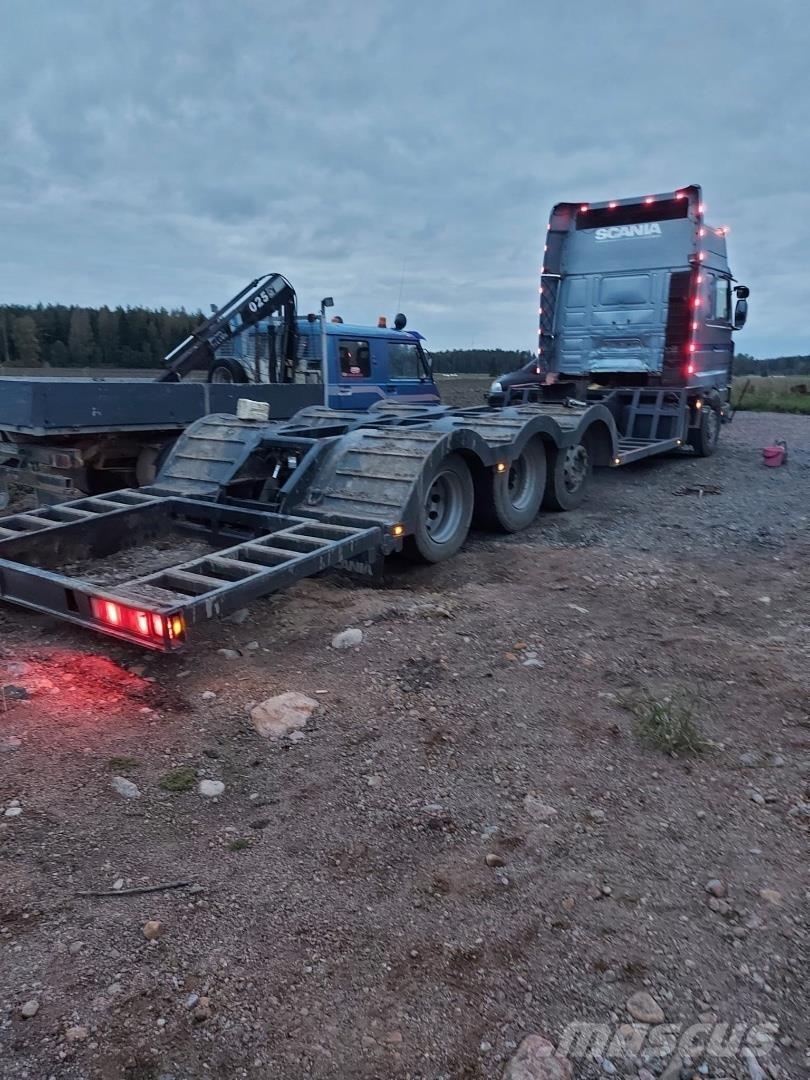 Scania 143H Treileri meža tehnikas transportēšanai
