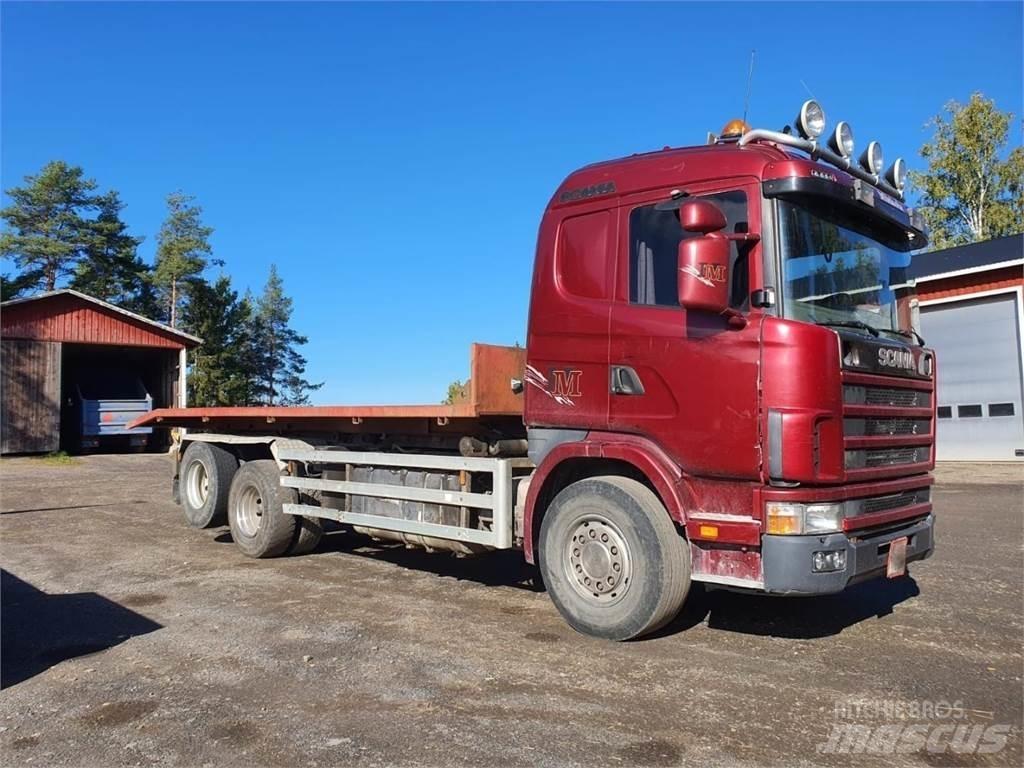 Scania 144G 460 Treileri ar āķi