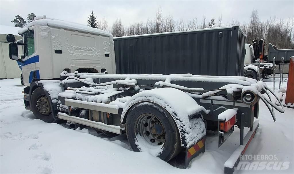 Scania P 280 Treileri ar āķi