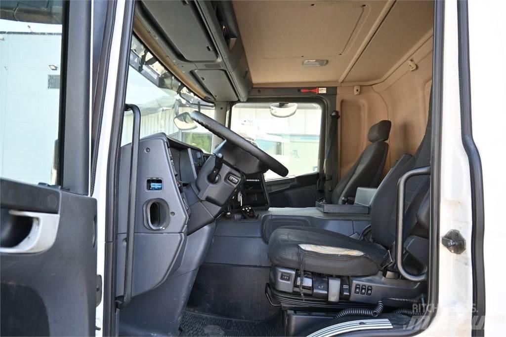 Scania P320 4x2 Furgons