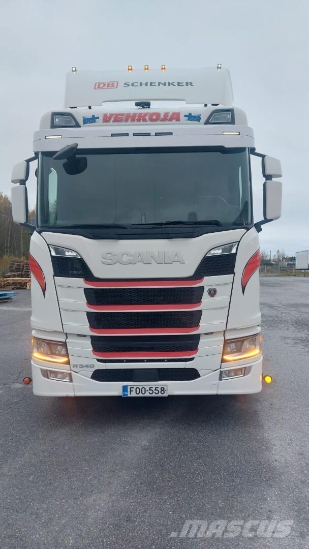 Scania R 540 6x2 Smagās mašīnas ar konteineriem