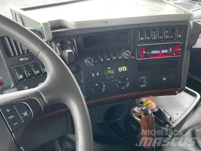 Scania R500 Treileri ar āķi