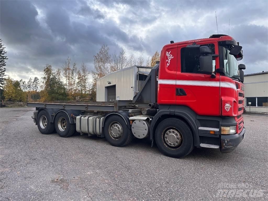 Scania R500 8X4 Treileri ar āķi