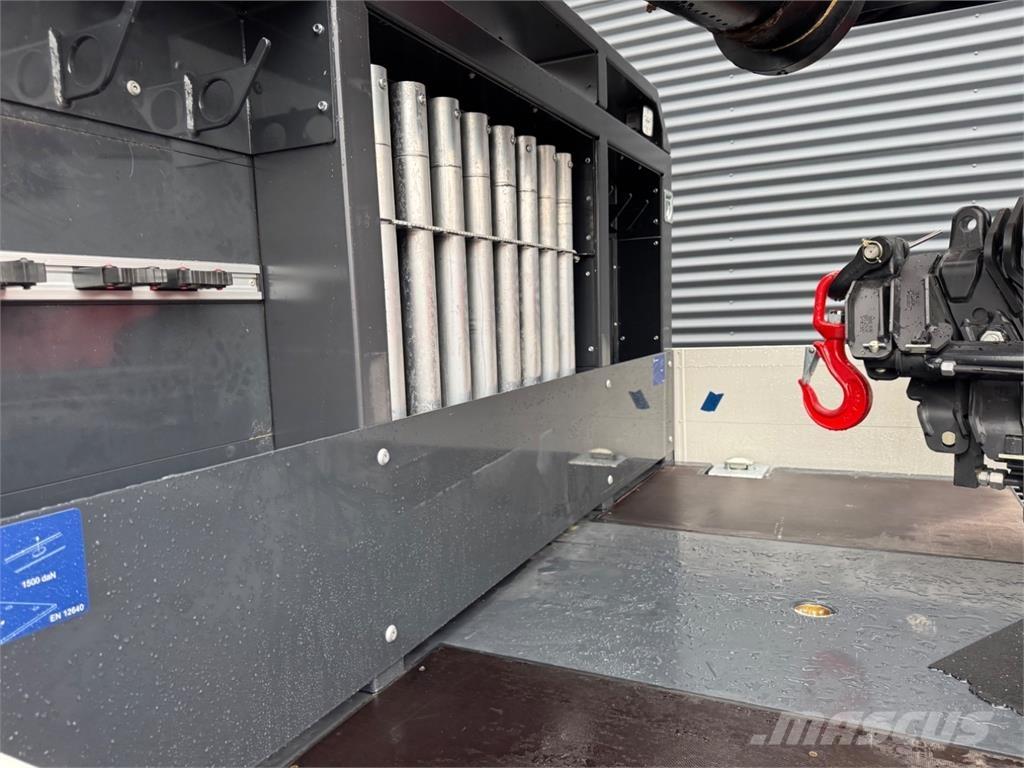 Scania R500 8X4 Smagās mašīnas ar celtni