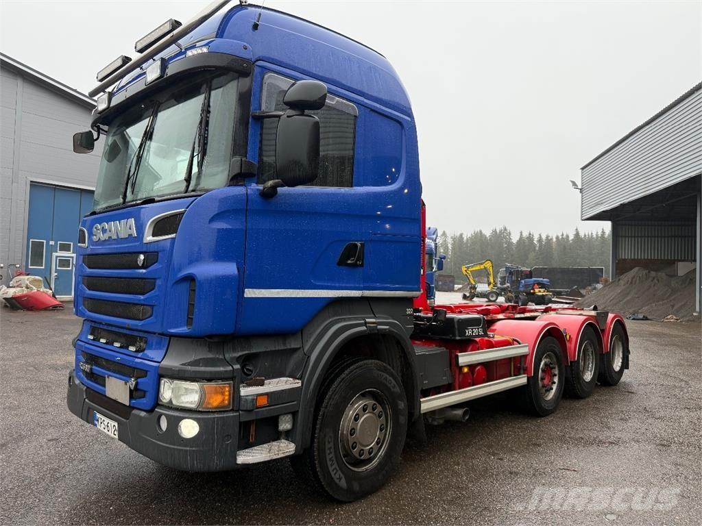 Scania R560 Treileri ar āķi
