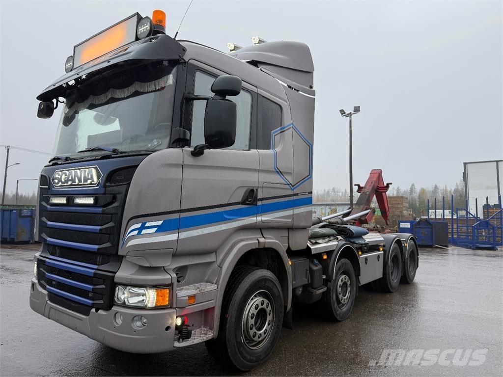 Scania R730 Treileri ar āķi