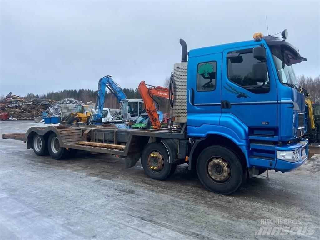 Sisu C 600 2+2 Treileri meža tehnikas transportēšanai