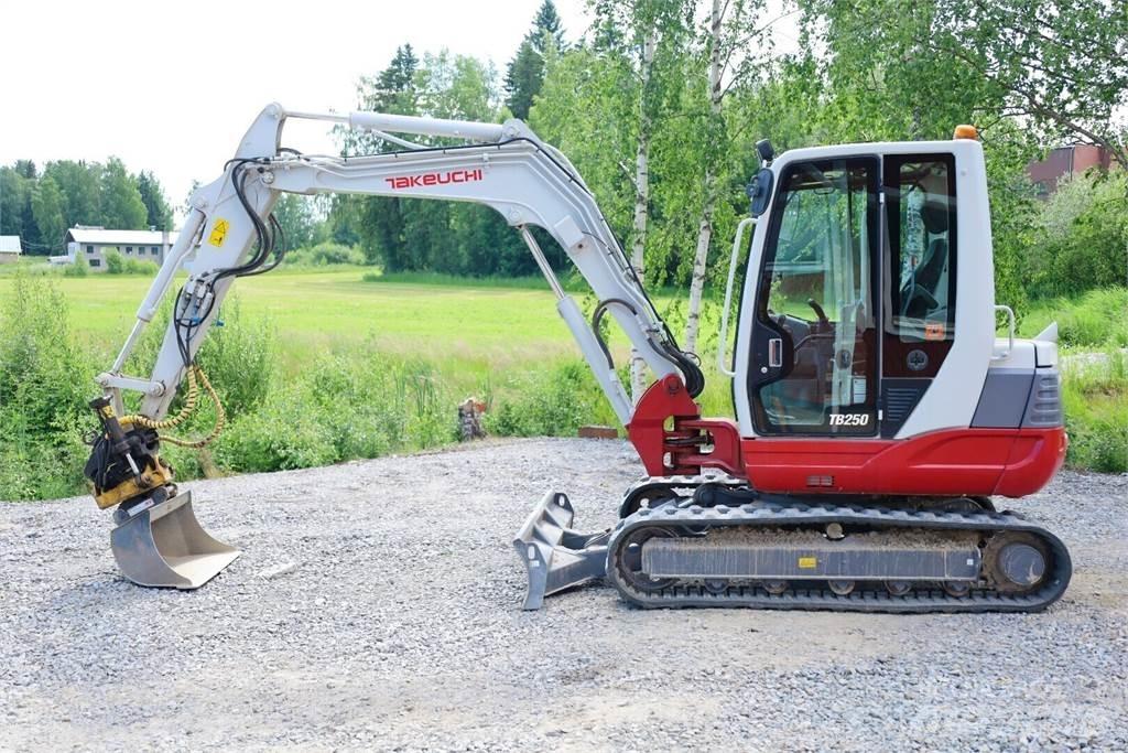Takeuchi TB250 Mini ekskavatori < 7 t