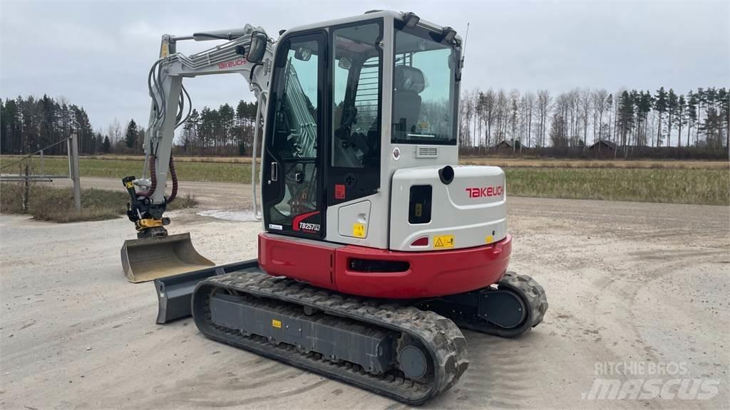 Takeuchi TB257FR Mini ekskavatori < 7 t