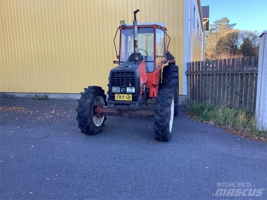 Valmet 4x4 Traktori