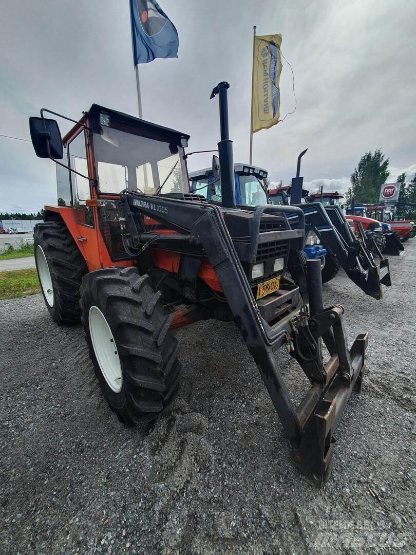 Valmet 605-4 EK Traktori