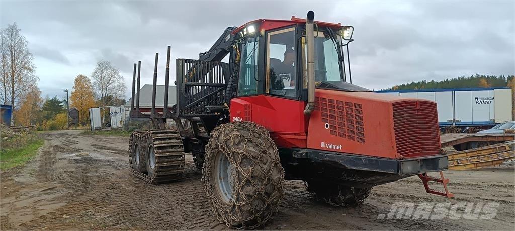 Valmet 840.2 Forvarderi