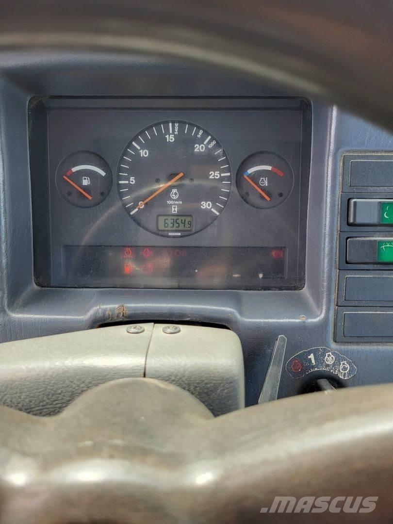 Valtra Valmet A95 Traktori
