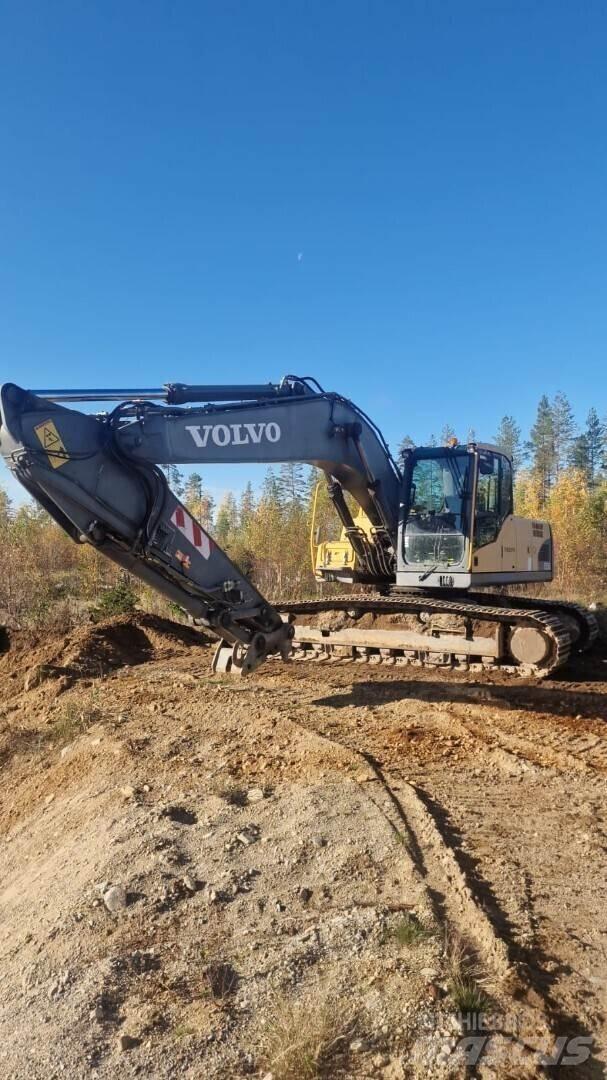 Volvo 210C Kāpurķēžu ekskavatori