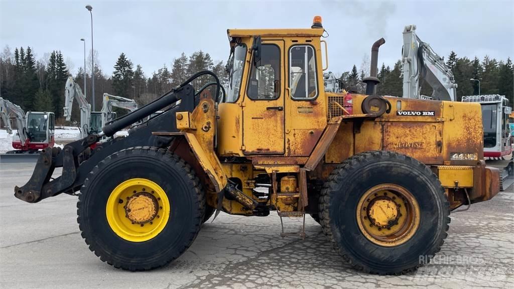 Volvo 4400 Iekrāvēji uz riteņiem