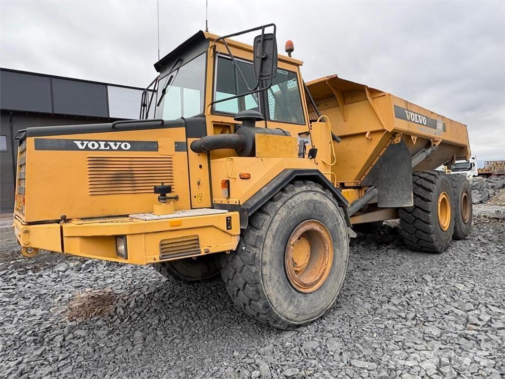 Volvo A 25 C Artikulētie pašizgāzēji