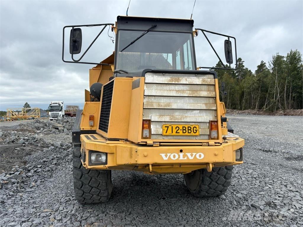 Volvo A 25 C Artikulētie pašizgāzēji