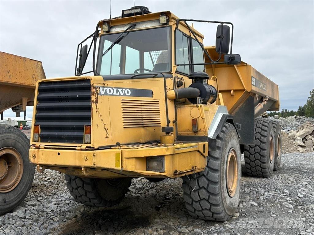 Volvo A 25 C Artikulētie pašizgāzēji