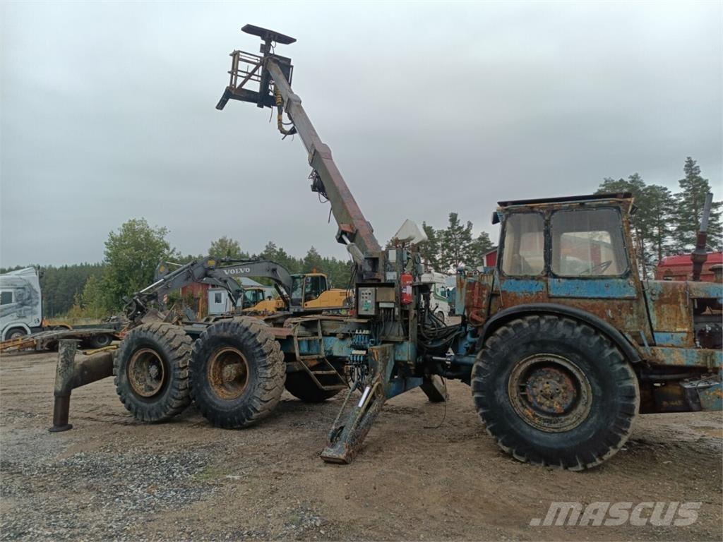 Volvo BM DR 860 Vertikālie pacēlāji