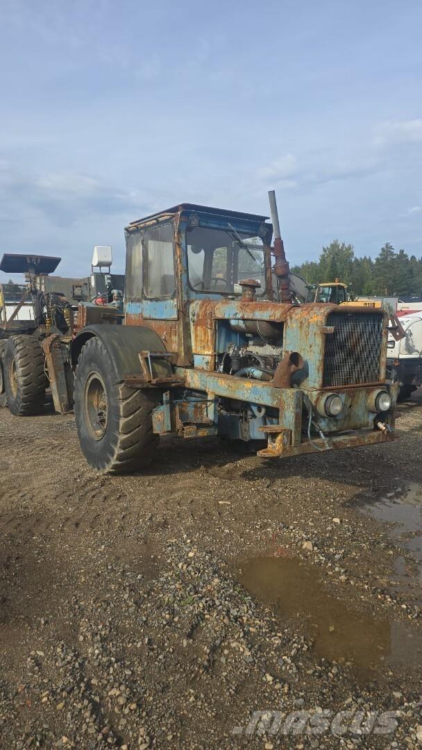 Volvo BM DR 860 Vertikālie pacēlāji