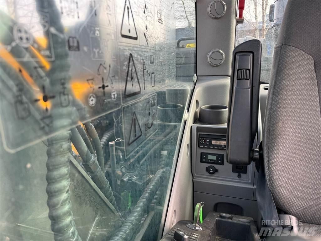 Volvo EC 140 EL Kāpurķēžu ekskavatori