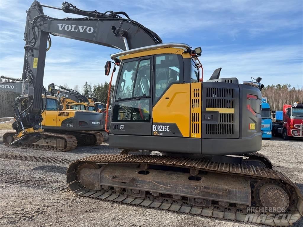 Volvo ECR235EL Kāpurķēžu ekskavatori