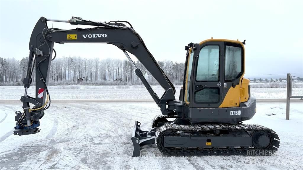 Volvo ECR88D Vidēja lieluma ekskavatori 7 t - 12 t