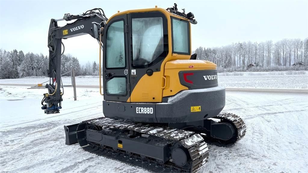 Volvo ECR88D Vidēja lieluma ekskavatori 7 t - 12 t