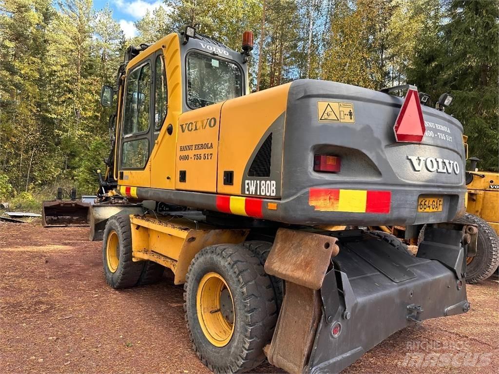 Volvo EW180B Ekskavatori uz riteņiem