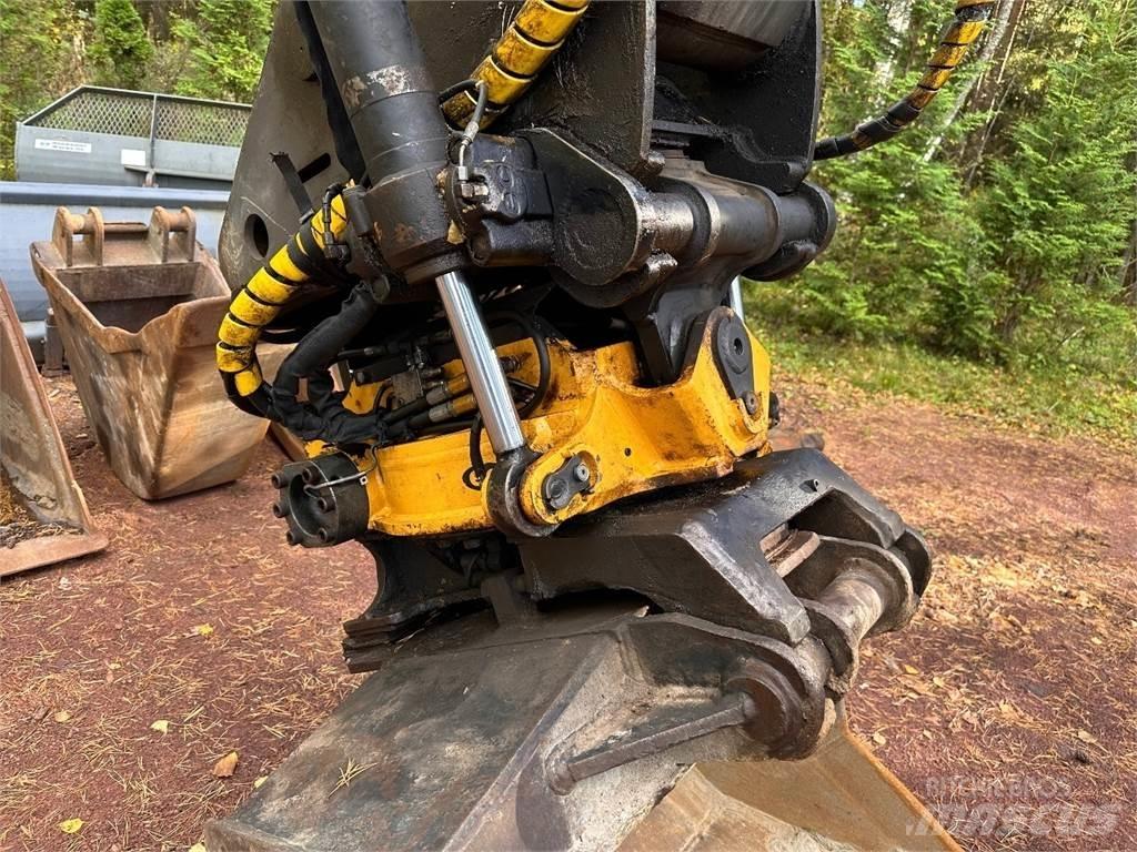 Volvo EW180B Ekskavatori uz riteņiem