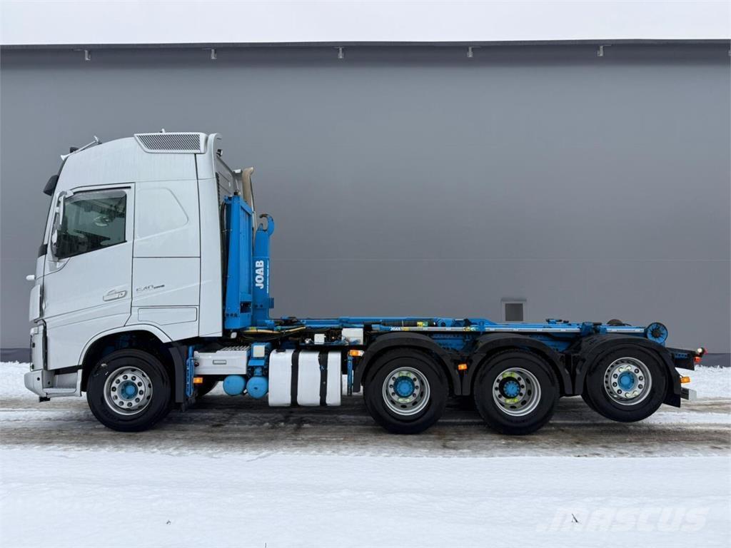 Volvo Fh13 540 Treileri ar āķi