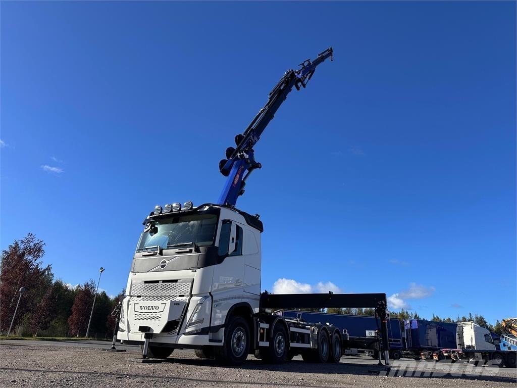 Volvo FH13 8x4 Iekrāvēju krāni