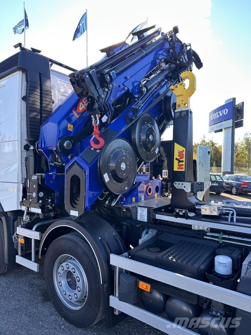 Volvo FH13 8x4 Smagās mašīnas ar celtni