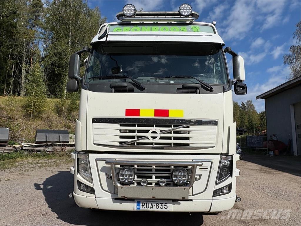 Volvo FH16 550 Treileri ar āķi