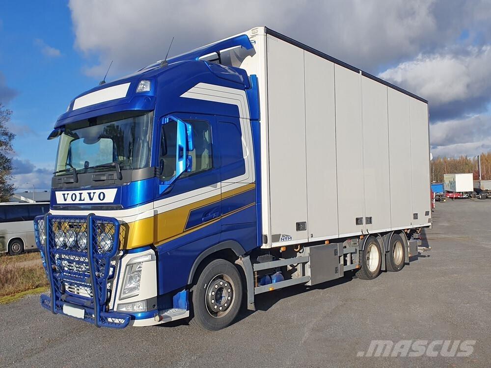 Volvo FH16 6x2 -17 Furgons
