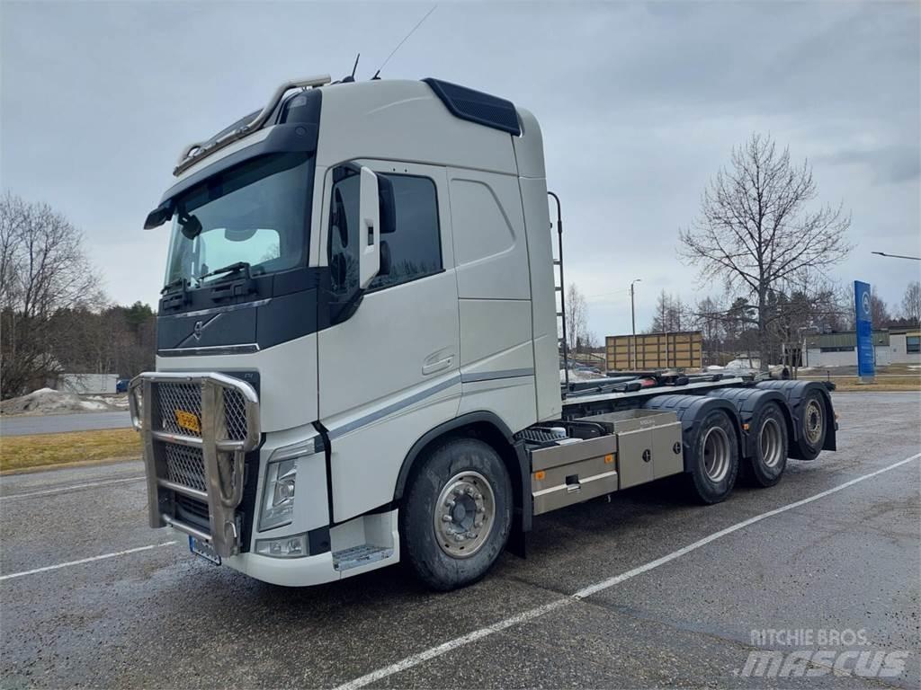 Volvo FH500 8x4 Treileri ar āķi