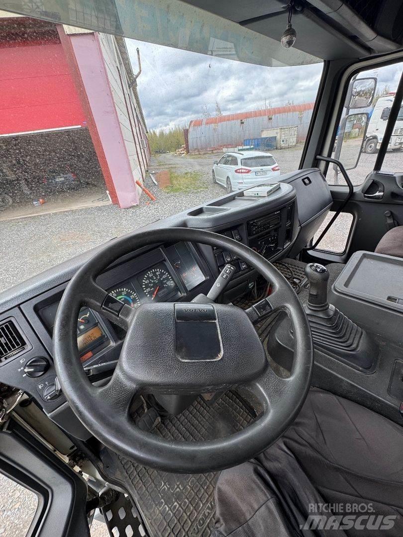 Volvo FL6 Platformas/izkraušana no sāniem