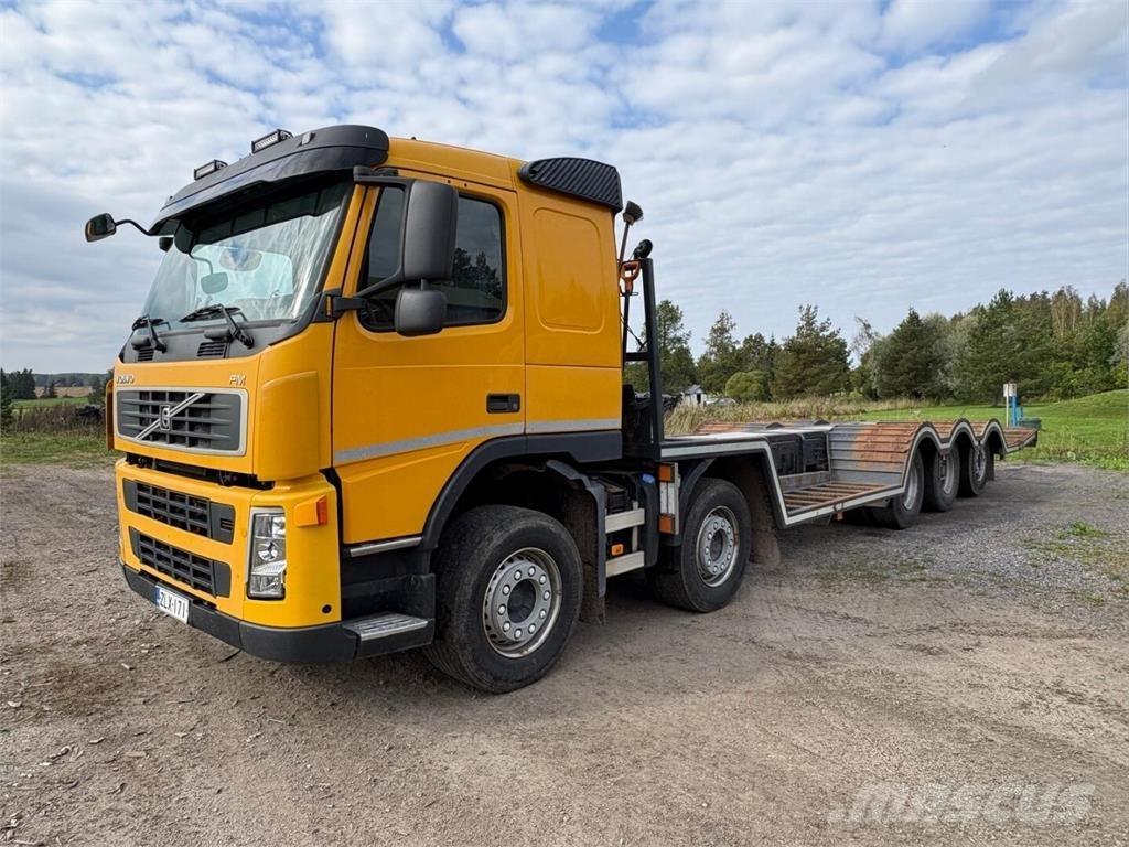 Volvo FM 480 10x4 Treileri meža tehnikas transportēšanai