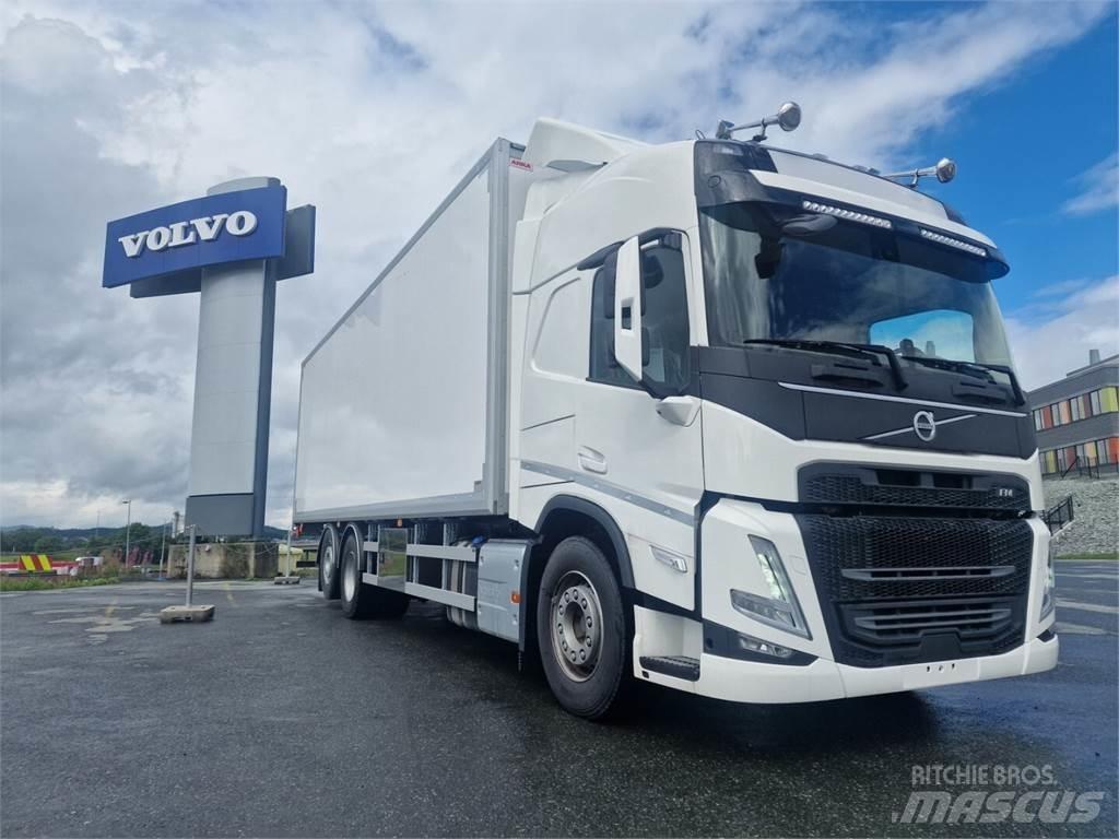 Volvo FM 500 6x2 Furgons