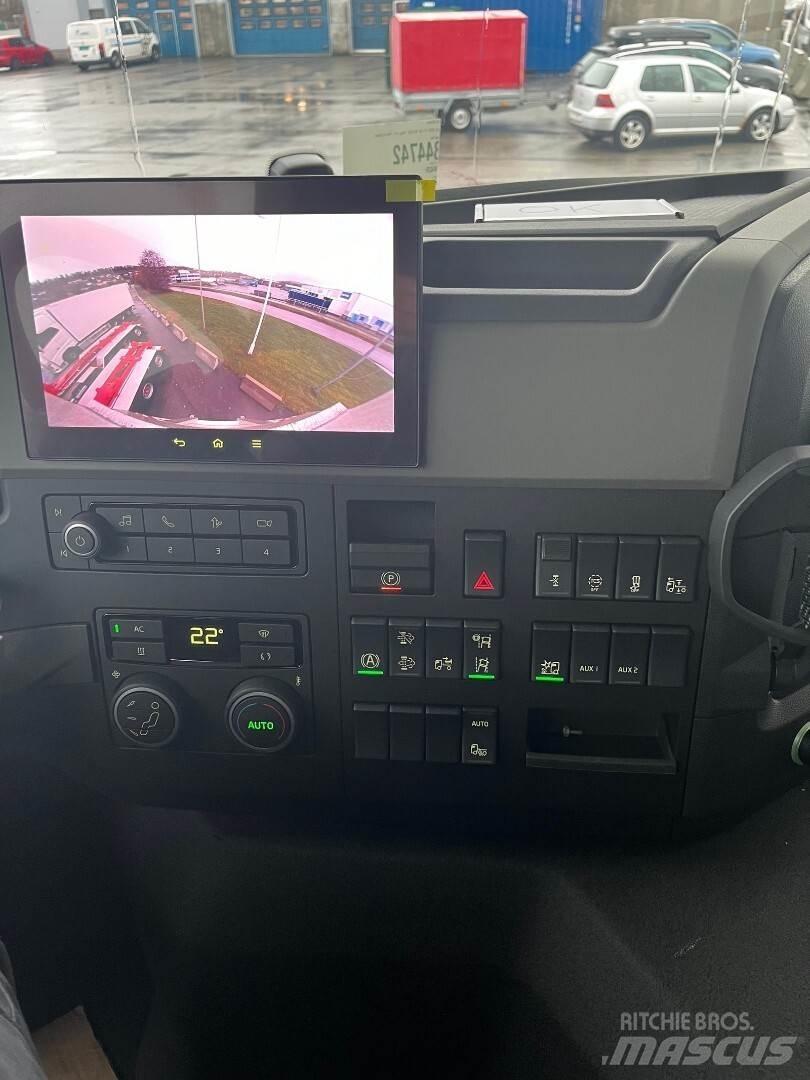 Volvo FM330 4x2 Furgons