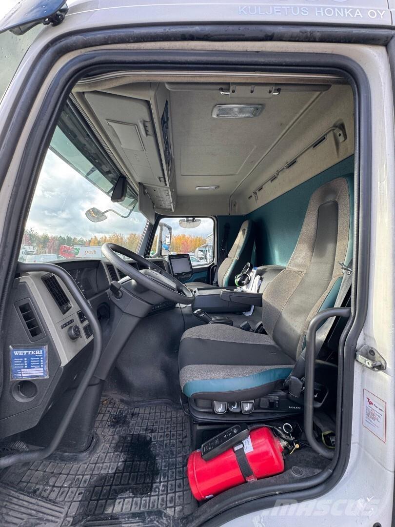 Volvo FM330 6x2 Kravas automašīnas - refrižeratori