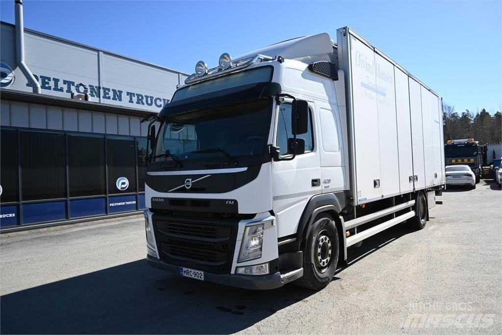 Volvo FM420 4x2 Furgons