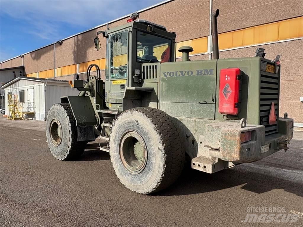 Volvo L 120 B Iekrāvēji uz riteņiem